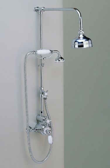 freiliegende englische Dusch Armatur mit Handbrause und 5 inch Duschkopf